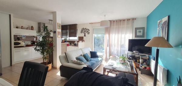 Ensemble immobilier composé de 2 maisons mitoyennes