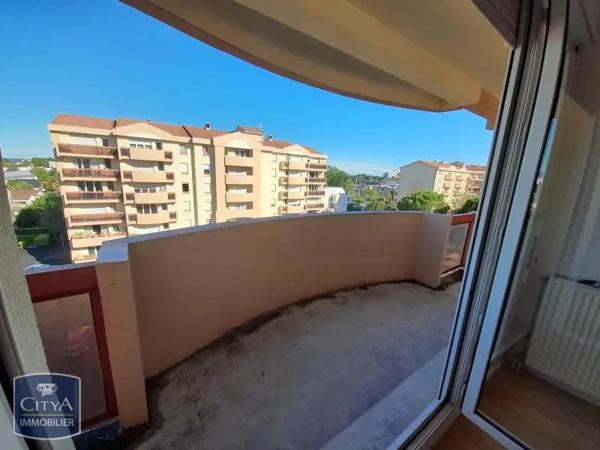 Appartement à louer 2 pièces 47.29m² Pau (64000)