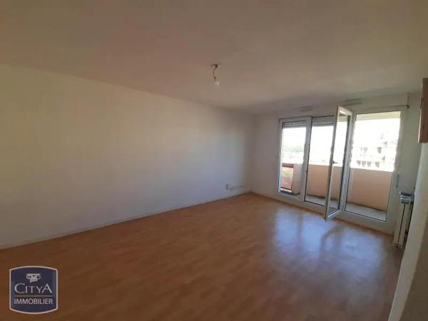 Appartement à louer 2 pièces 47.29m² Pau (64000)