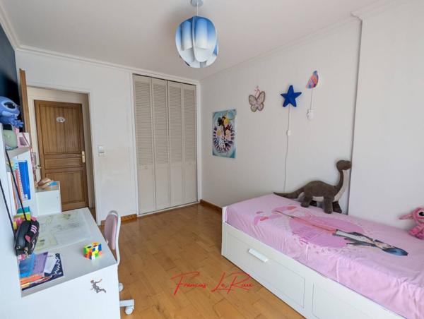 Appartement à vendre 5 pièces de 106 m²