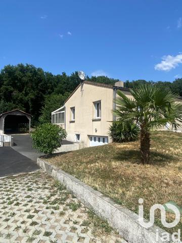 House for sale 6 rooms 120 m² Les Herbiers