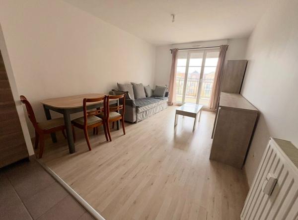 T2 meublé 39M² + PARKING VAUREAL