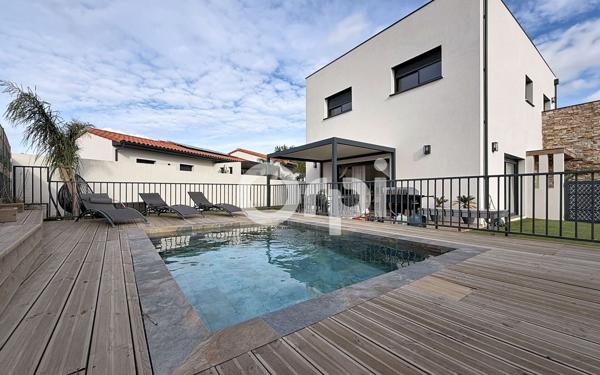 Maison à vendre    6 pièces •  Pollestres