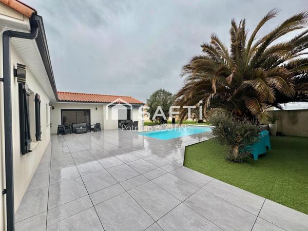 PAVILLON PLAIN PIED 4 CHAMBRES DONT UNE SUITE PARENTALE + GARAGE ET PISCINE  A JUSCORPS !