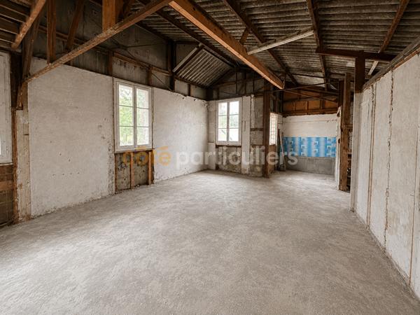 Vente
                Immeuble169 m² - 5 Pièces -
                    AMBOISE (37400)