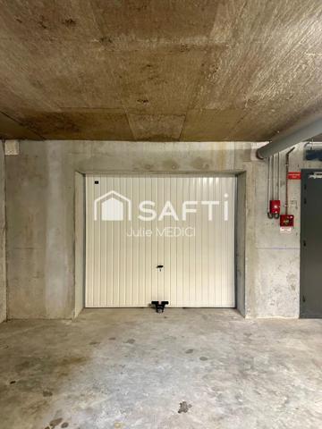 T4 lumineux proche Léman express et accès autoroute.