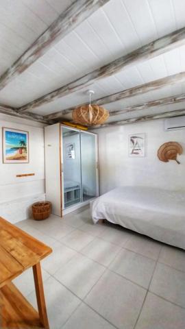 Vivez le rêve au Diamant : votre oasis de confort et de détente avec piscine vous attend.