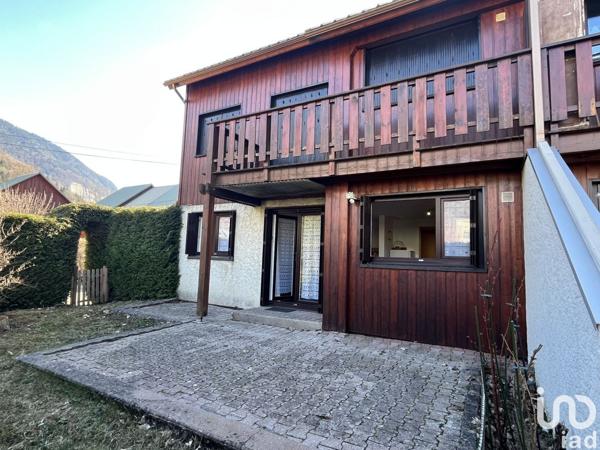 Appartement 2 pièces de 34 m² à Allemond (38114)