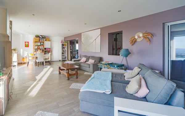 Maison à vendre    5 pièces •  Châtillon-sur-Cher