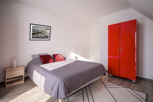 Amiens (80090) Appartement T2 récent avec place de parking - Rue Saint Fuscien à AMIENS
