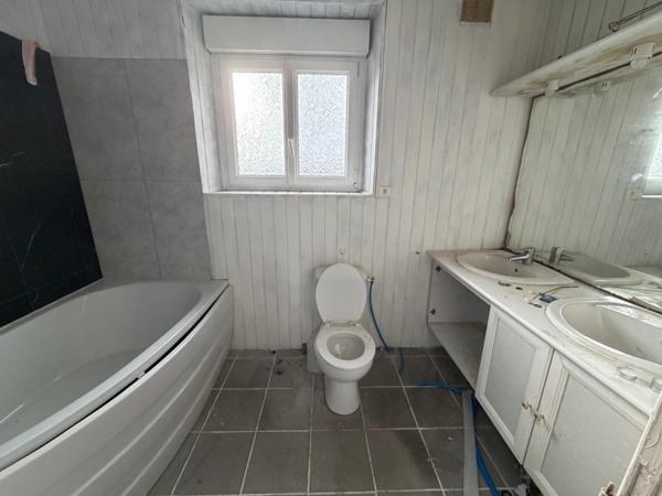 Maison à LE CROISTY, 56540 - 8 pièces 185m²