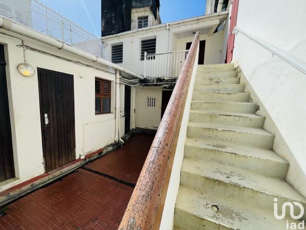Immeuble de 327 m² à Fort-de-France (97200)