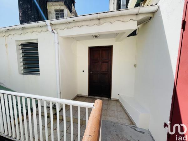 Immeuble de 327 m² à Fort-de-France (97200)