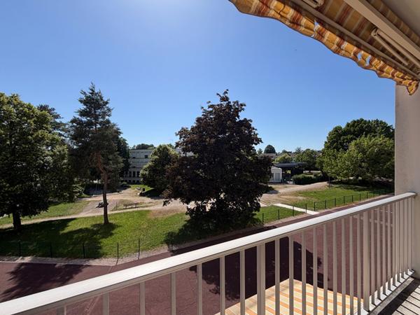 Appartement Lons Le Saunier 3 pièce(s) 83 m2/2 chambres