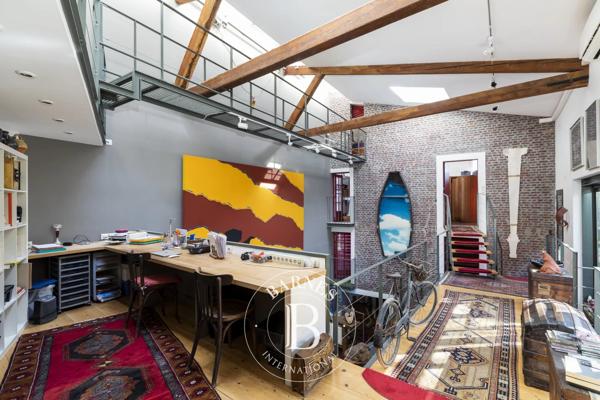 Les Lilas, Maison 4 Chambres -  238 m² à vendre