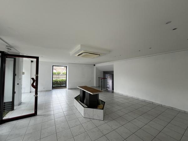 Immeuble à vendre |  Confolens |  362 m²