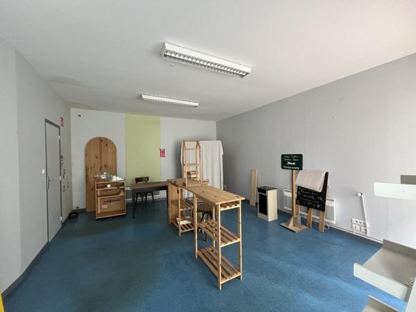 Immeuble à vendre |  Confolens |  362 m²