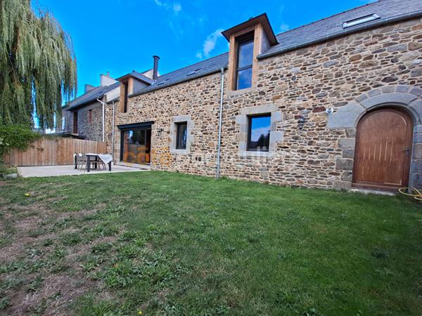 Vente
                Maison146,6 m² - 5 Pièces -
                    SAINT MALO (35400)