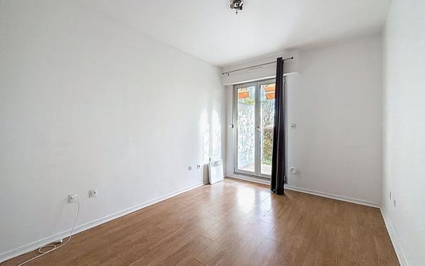 Appartement à vendre    2 pièces • 44,77 m2 Nogent-sur-Marne