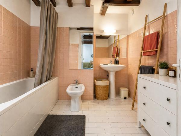 INVESTISSEMENT - PIED À TERRE - 1ER ACHAT - Grand studio de 45m2 Lyon (69002)