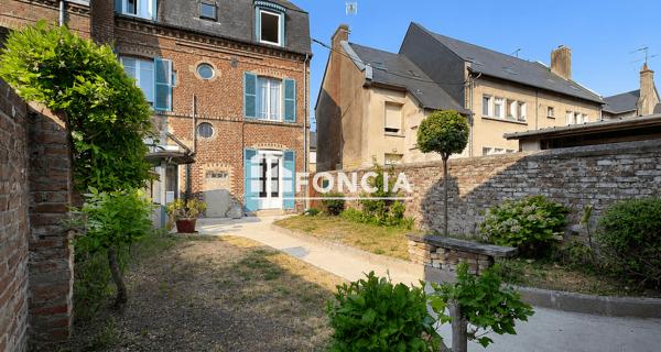 À vendre Maison 8 pièces 152.8 m² - Pont-l'évêque 14130