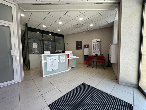 Location Fonds de commerce 7 pièces 194 m2 à Lodève