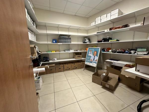 Location Fonds de commerce 7 pièces 194 m2 à Lodève