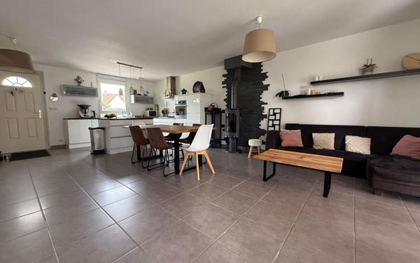 Maison à vendre    5 pièces •  Sandillon