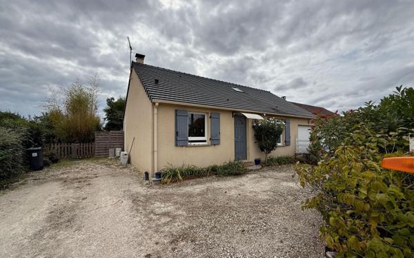 Maison à vendre    5 pièces •  Sandillon