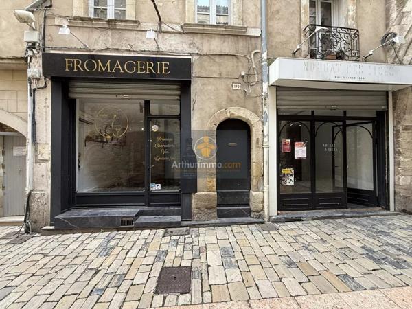 Location Local commercial 2 pièces à Apt