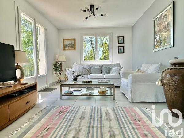 Maison à vendre 9 pièces 202 m² Saint-Yrieix-la-Perche