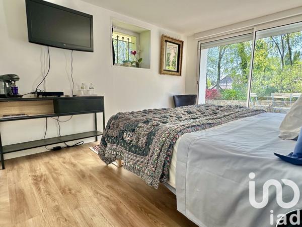 Maison à vendre 9 pièces 202 m² Saint-Yrieix-la-Perche