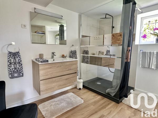 Maison à vendre 9 pièces 202 m² Saint-Yrieix-la-Perche