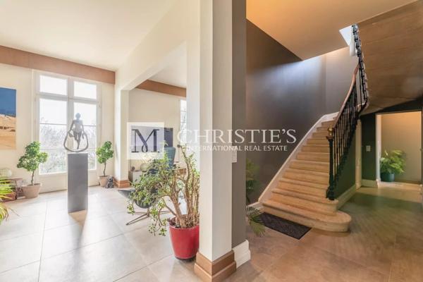 Folie exquis avec piscine et golf près de Saint-Émilion