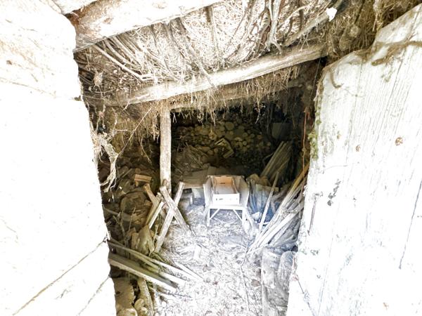 Tannay (58190) Longère de plain pied à vendre dans le secteur de TANNAY 125 000 € F.A.I. terrain de 3218 m 2 environ.