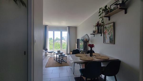 Guilherand-Granges (07500) Appartement avec garage et cave