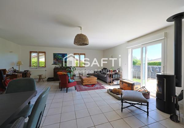 Villa de plain-pied de 100 m² sur terrain de 824 m²