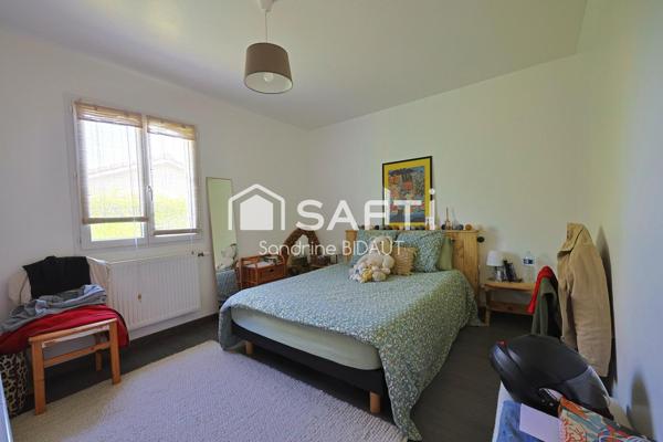 Villa de plain-pied de 100 m² sur terrain de 824 m²