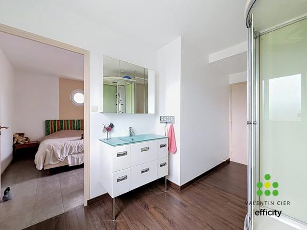 Maison
         7 pièces
        - 263 m² 314 000 € *