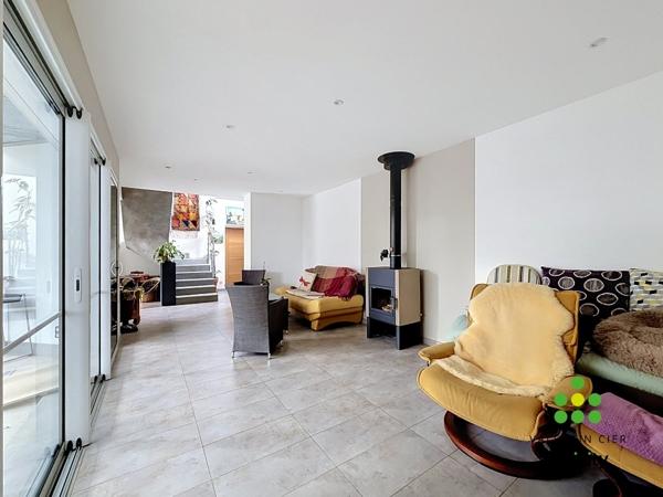 Maison
         7 pièces
        - 263 m² 314 000 € *