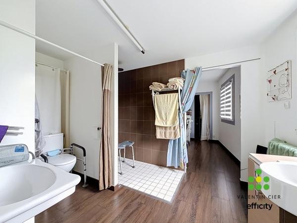 Maison
         7 pièces
        - 263 m² 314 000 € *