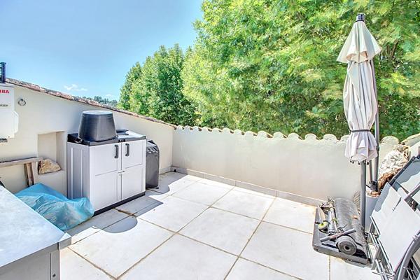 A VENDRE en EXCLUSIVITE ! Appartement duplex LORGUES 4 pièces avec terrasse tropézienne