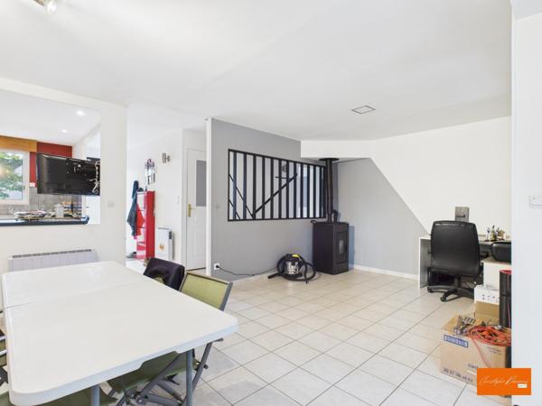 Maison de plain-pied 100 m² – Saint-Georges-Buttavent (entre Mayenne et Ernée)