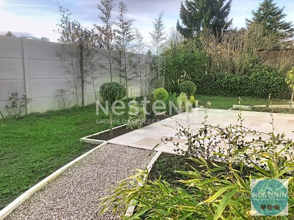 Charmant Plain-Pied Moderne de 103 m² et garage Calme & Commerces à Pied à Contres