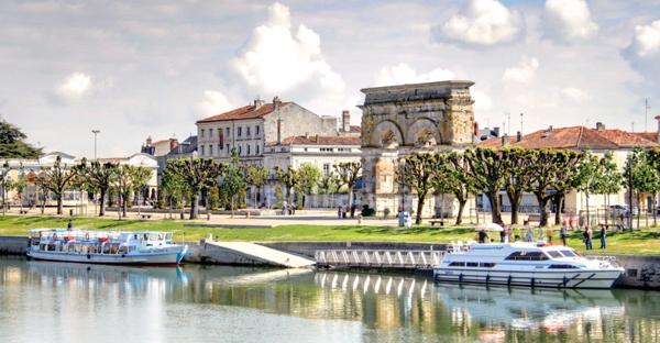 BAR A BIERES RESTAURATION CONCERTS à vendre SAINTES (17)