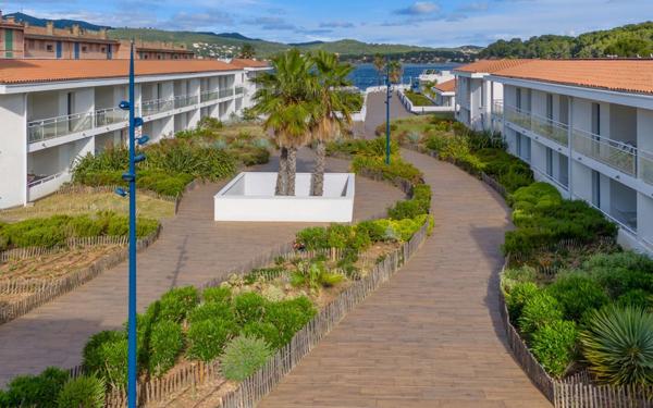 Appartement à vendre    2 pièces •  Saint-Mandrier-sur-Mer