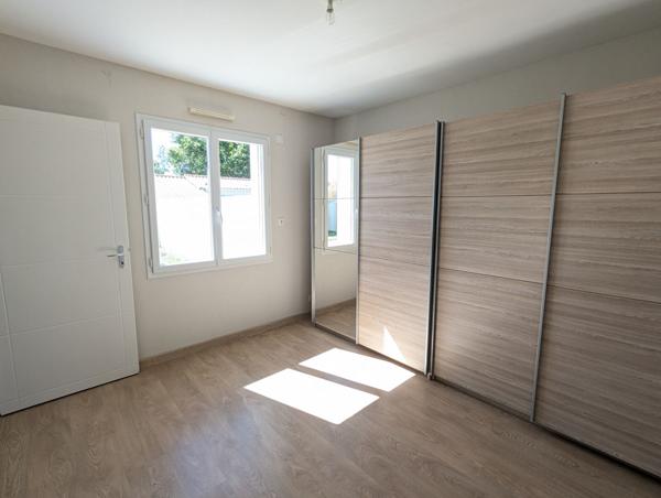 Maison récente de 95 m² à vendre à Challans avec garage et terrain