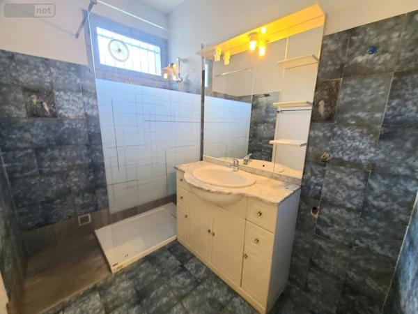 Maison à vendre à Pierrelatte dans la Drôme (26700), ref : 26060-796