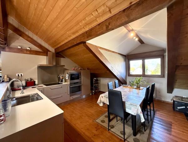 Appartement à vendre 2 pièces traversant CORNIER (74)