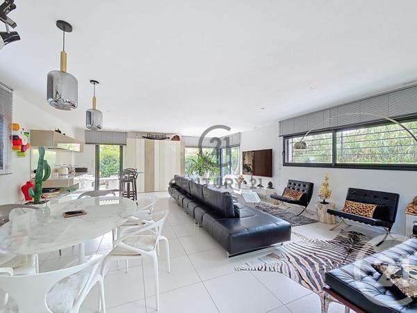 Maison à vendre  4 pièces - 180 m2 TORREILLES - 66